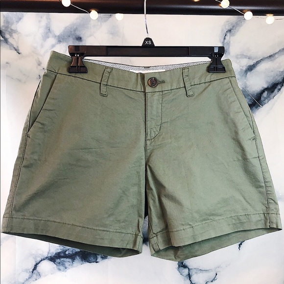 Old Navy "EVERYDAY SHORTS" - Picture 1 of 1